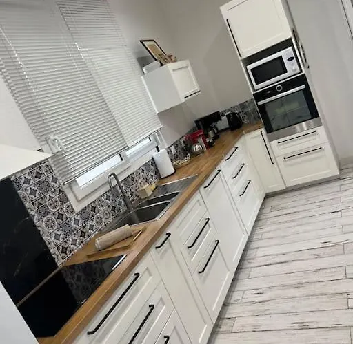 بيت للعطل Maison Bel Air *