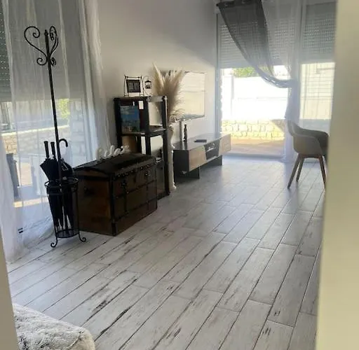 Maison Bel Air بيت للعطل